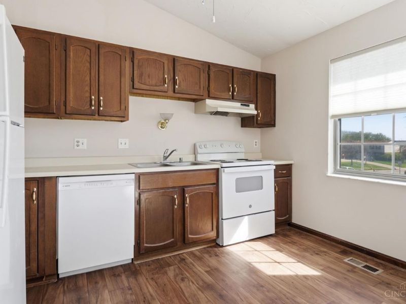 2 Fairgreen Circle, Fairfield, OH 45014 Photo 17