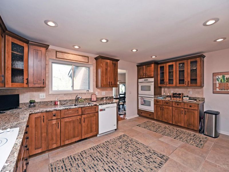 15 Brandywine Drive, Glendale, OH 45246 Photo 24