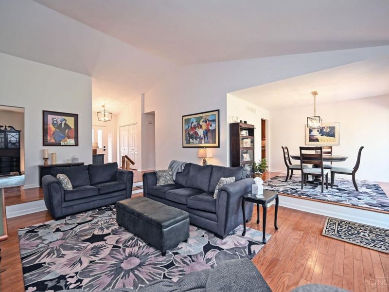 15 Brandywine Drive, Glendale, OH 45246 Photo 3