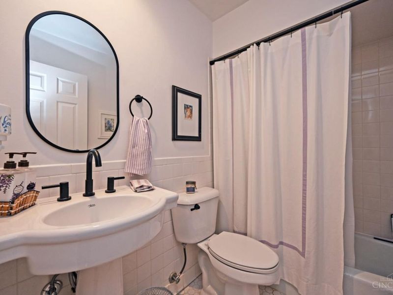 15 Brandywine Drive, Glendale, OH 45246 Photo 33