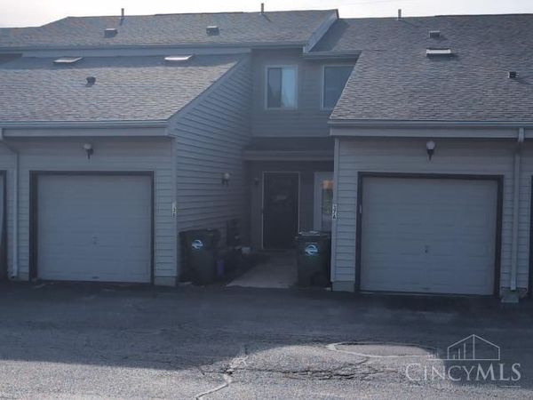 33 Highpoint Drive, Unit B, Miamisburg, OH 45342