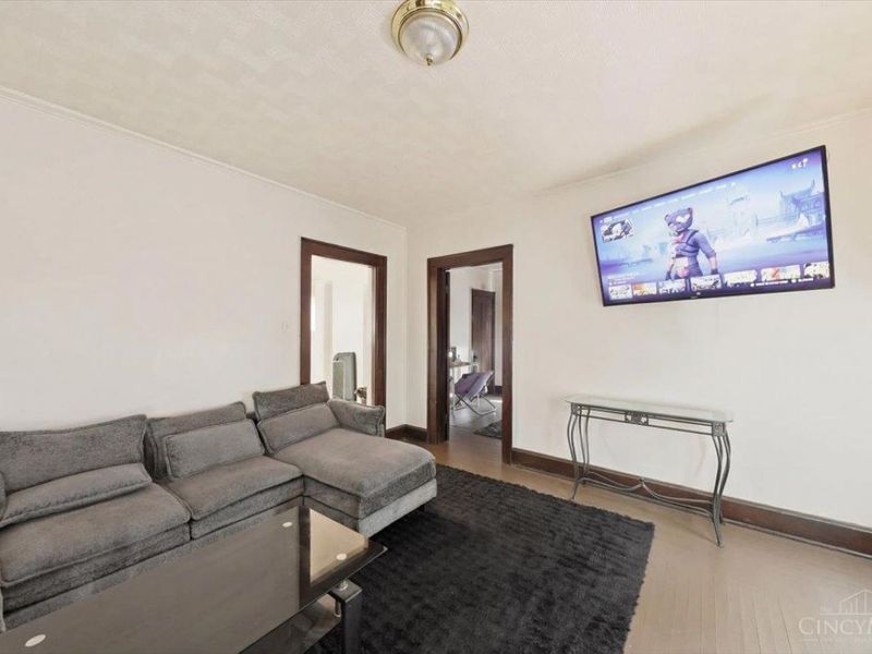 808 Kirbert, Cincinnati, OH 45205 Photo 12