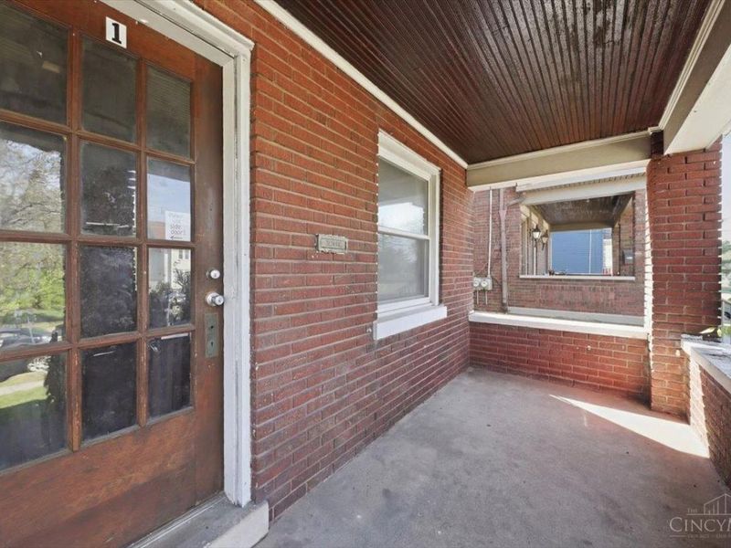 808 Kirbert, Cincinnati, OH 45205 Photo 3