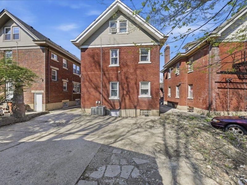 808 Kirbert, Cincinnati, OH 45205 Photo 32