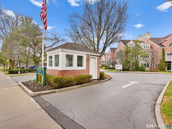 51 Forest , Unit 25, Greenwich, CT 06870