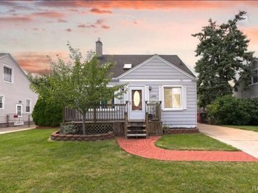 25641 Chalmers Street, Roseville, MI 48066