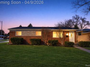 33615 VICEROY Drive, Sterling Heights, MI 48310