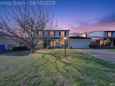 11616 Lynch Court, Warren, MI 48093