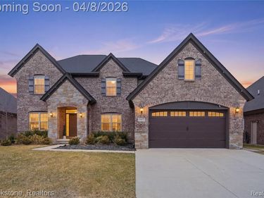 49677 Monarch Drive, Macomb Twp, MI 48044
