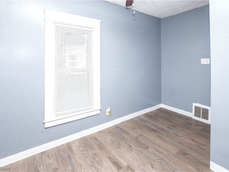 2391 27th Street SW, Akron, OH 44314 Photo 10