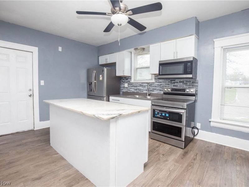 2391 27th Street SW, Akron, OH 44314 Photo 4