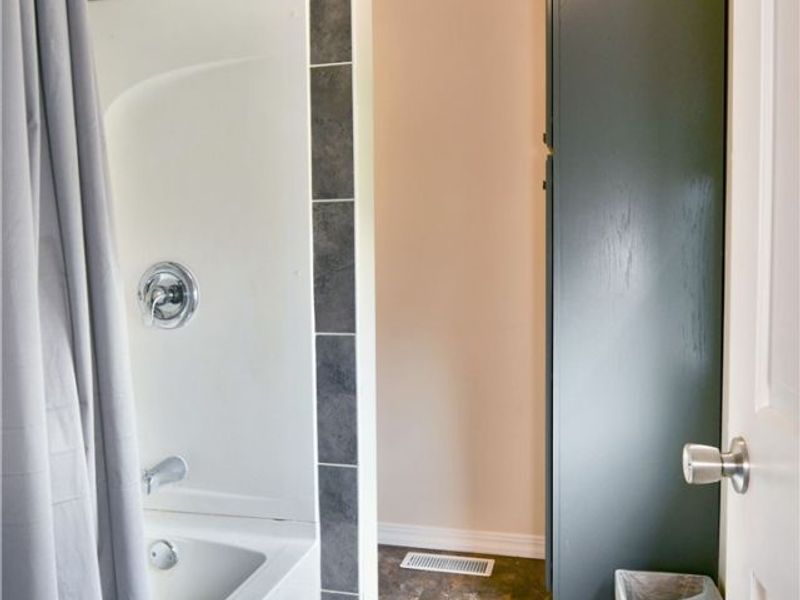 353 Stahl Avenue , Cortland, OH 44410 Photo 26