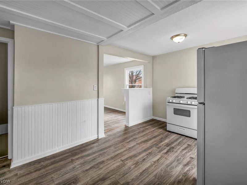 14215 Tuckahoe Avenue , Cleveland, OH 44111 Photo 12