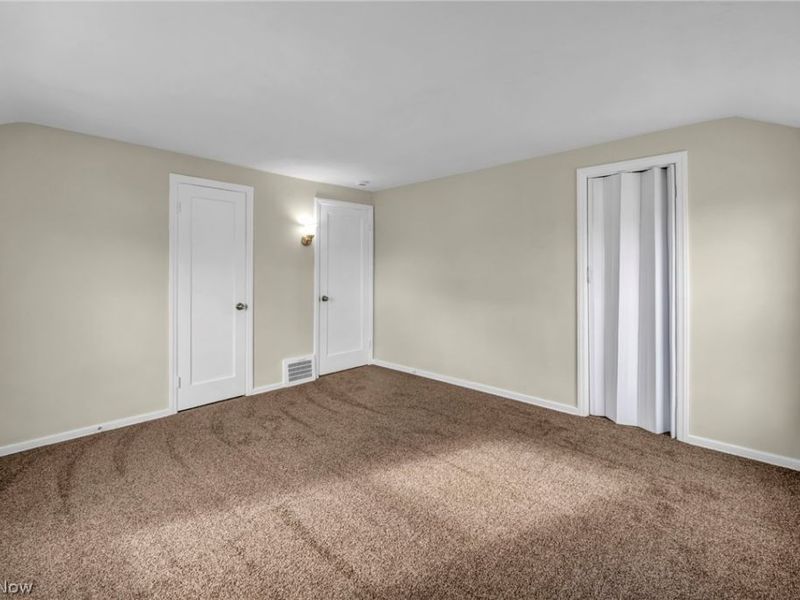 14215 Tuckahoe Avenue , Cleveland, OH 44111 Photo 22