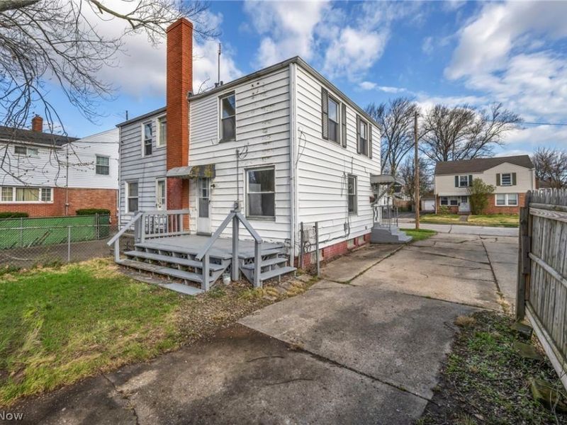 14215 Tuckahoe Avenue , Cleveland, OH 44111 Photo 33