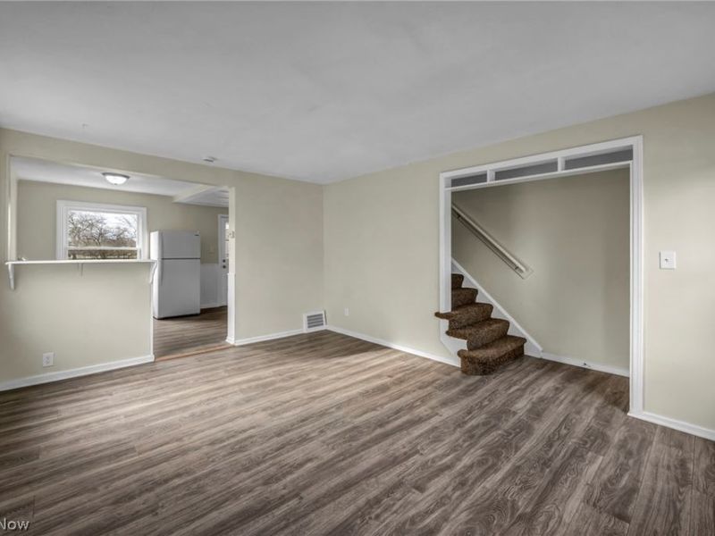 14215 Tuckahoe Avenue , Cleveland, OH 44111 Photo 5