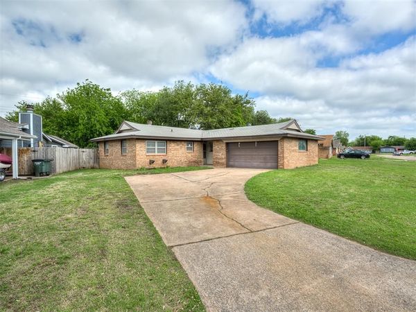 1421 Shalimar Drive, Del City, OK 73115