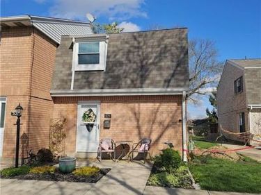 528 Adrian Court, Unit 528, Brookville, OH 45309