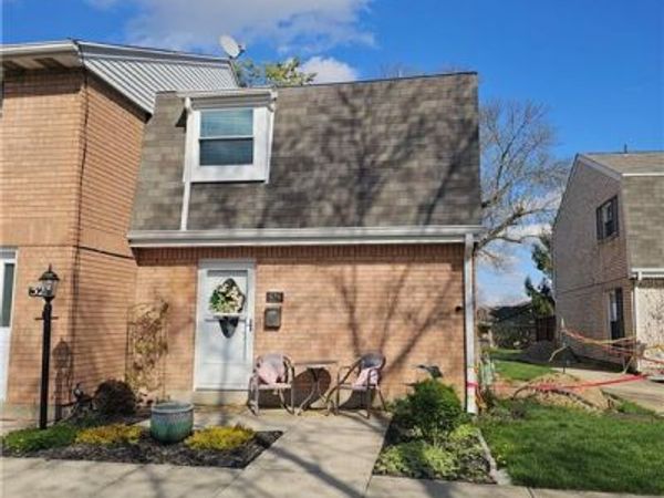 528 Adrian Court, Unit 528, Brookville, OH 45309