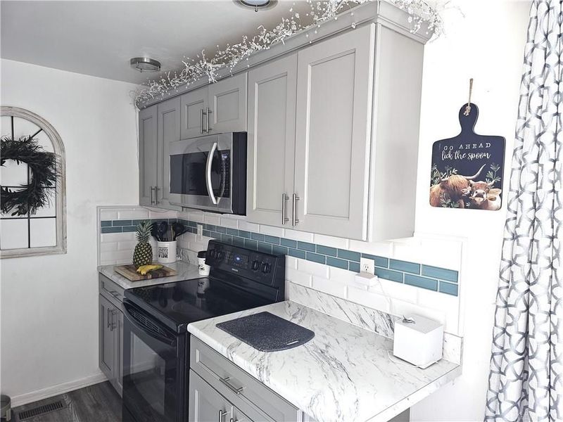 528 Adrian Court, Unit 528, Brookville, OH 45309 Photo 5