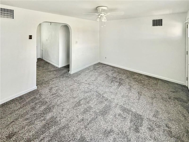 8411 Pitsburg Laura Road, Pitsburg, OH 45358 Photo 3