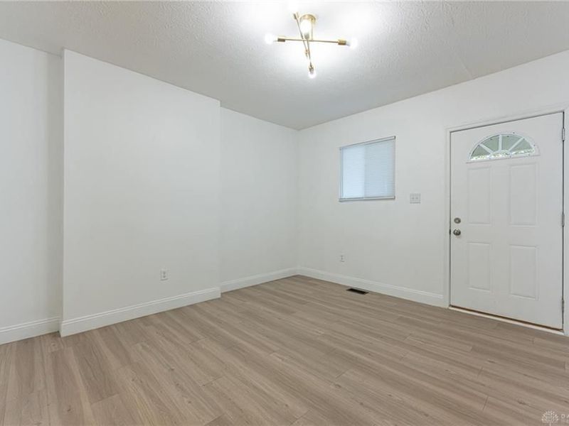 321 Deeds Avenue, Unit 319, Dayton, OH 45404 Photo 12