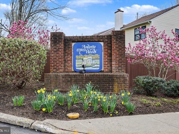 42 WHITE PINE COURT, LAFAYETTE HILL, PA 19444