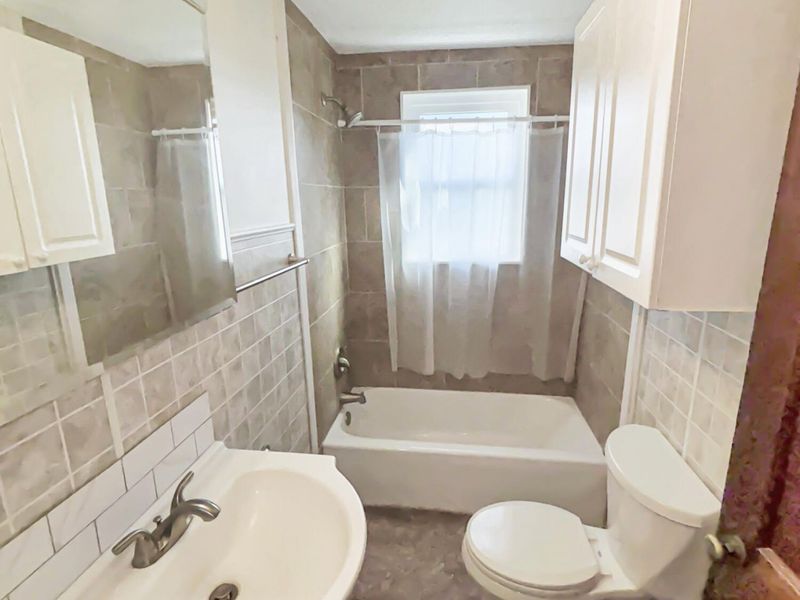 8411 Pitsburg Laura Road, Pitsburg, OH 45358 Photo 11