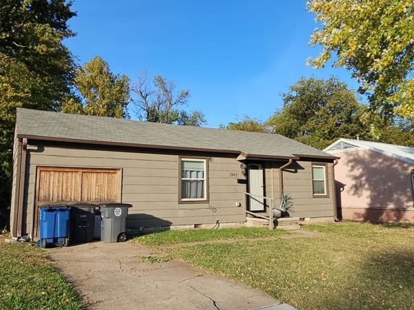 5947 E Newton Street , Tulsa, OK 74115