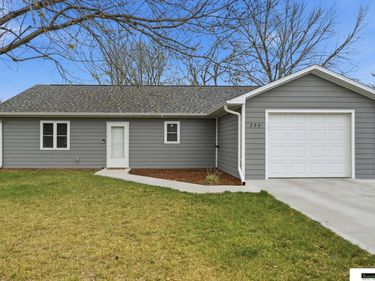 250 N Converse Street , Superior, NE 68978