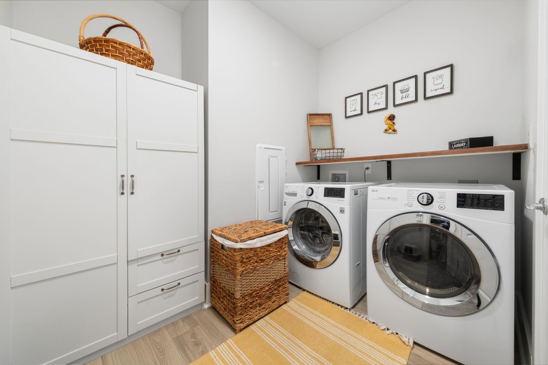 4047 Aspera Drive Photo 28