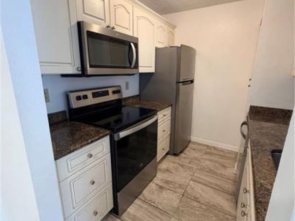 108 Santa Clara DR , Unit 11, NAPLES, FL 34104