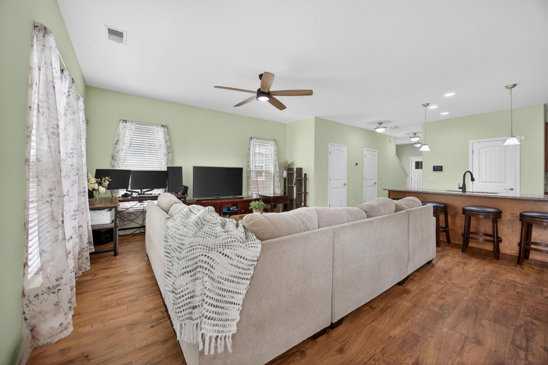 15 Fawns Leap Photo 12