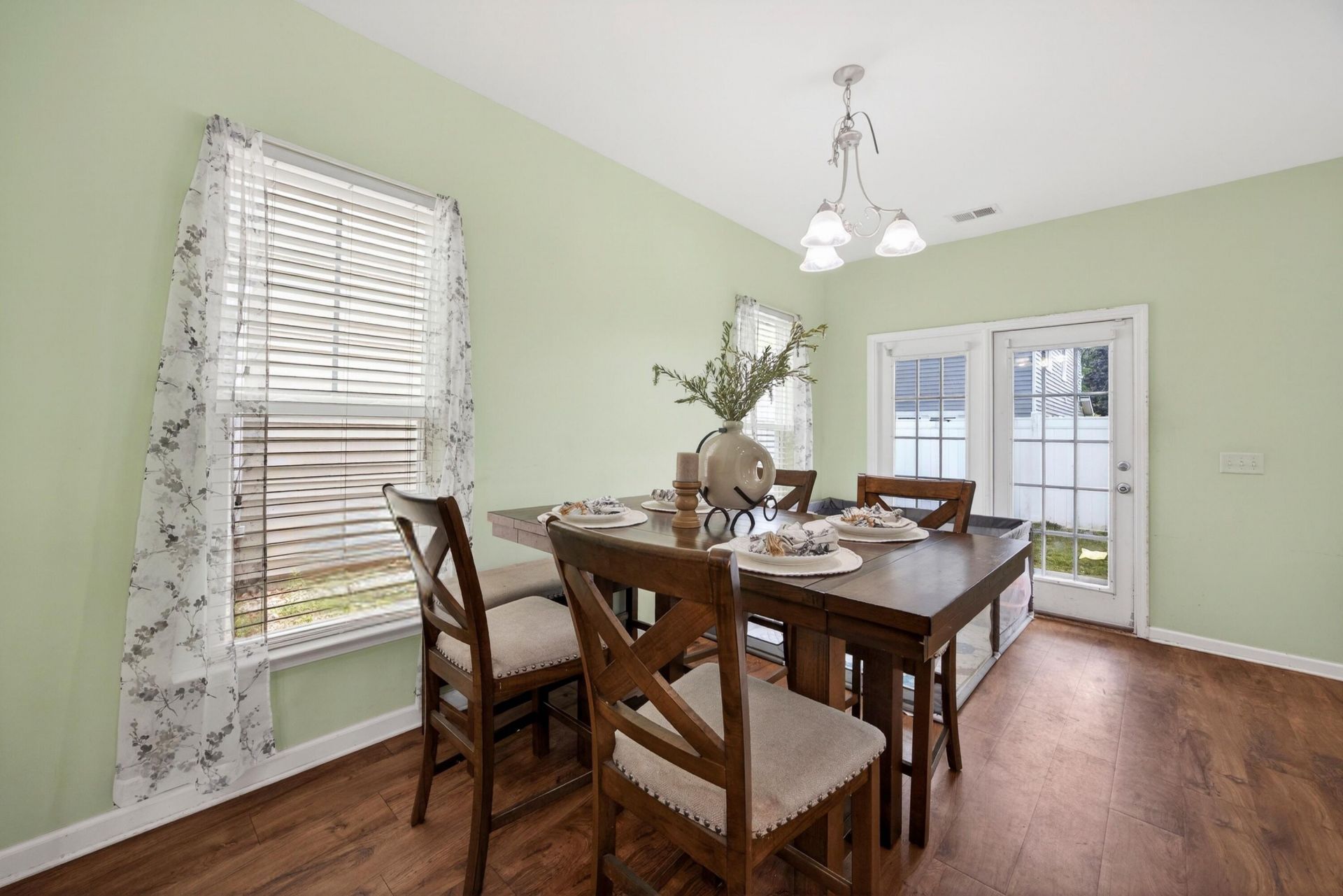 15 Fawns Leap Photo 13