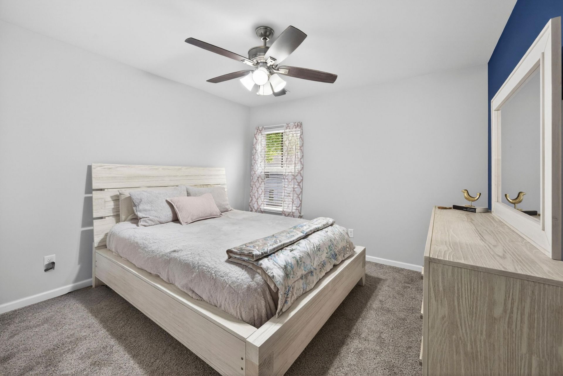 15 Fawns Leap Photo 23