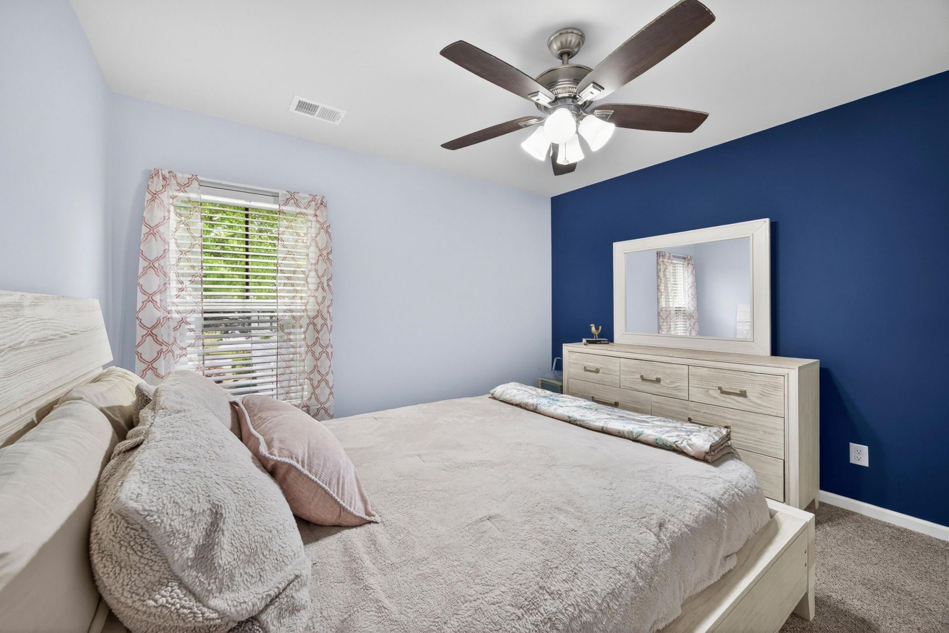 15 Fawns Leap Photo 24