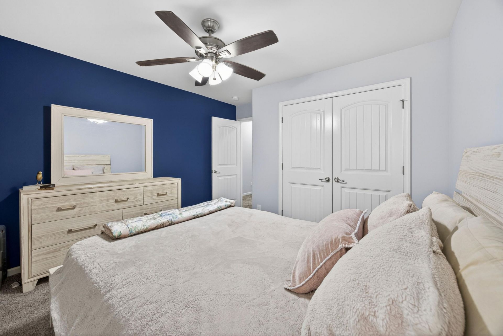 15 Fawns Leap Photo 25