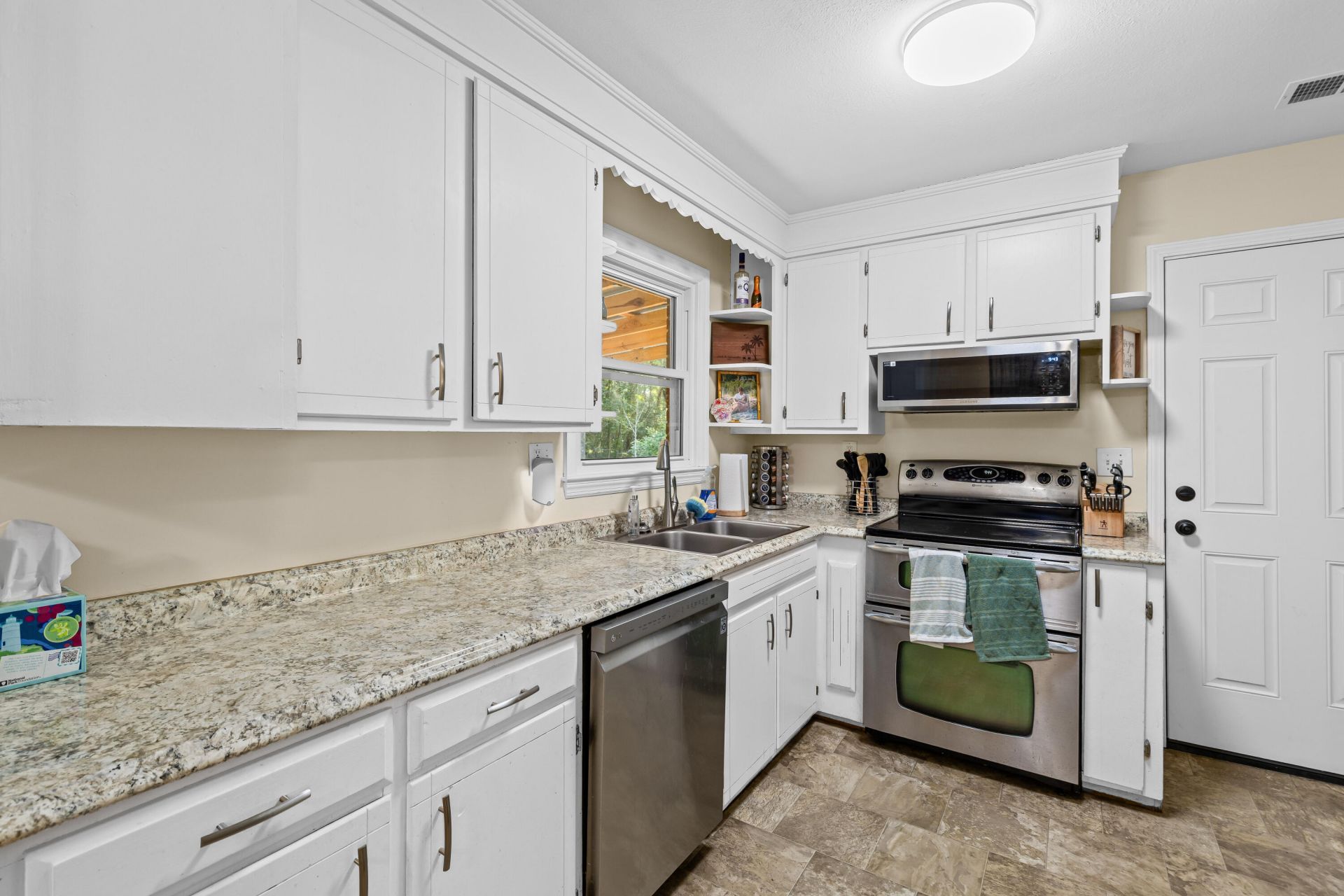 1834 Piper Drive Photo 7