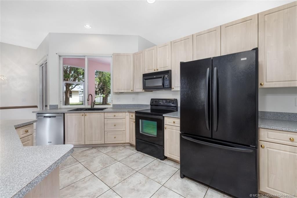 409 SW Prater Avenue, Port Saint Lucie, FL 34953 Photo