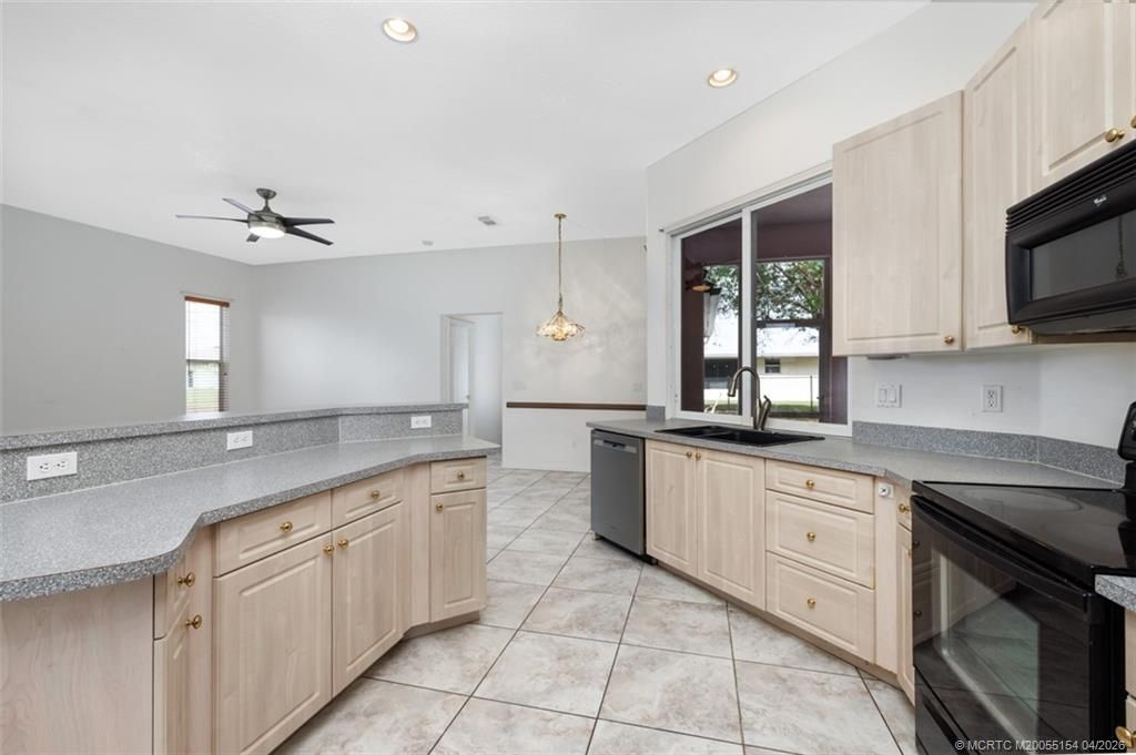 409 SW Prater Avenue, Port Saint Lucie, FL 34953 Photo