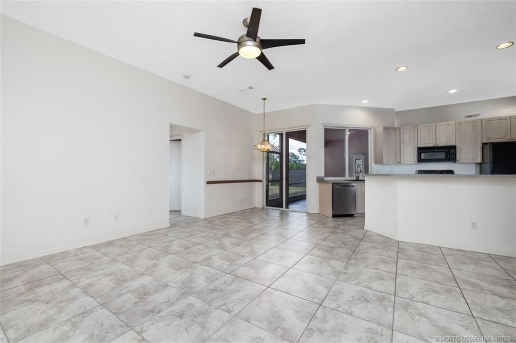 409 SW Prater Avenue, Port Saint Lucie, FL 34953 Photo