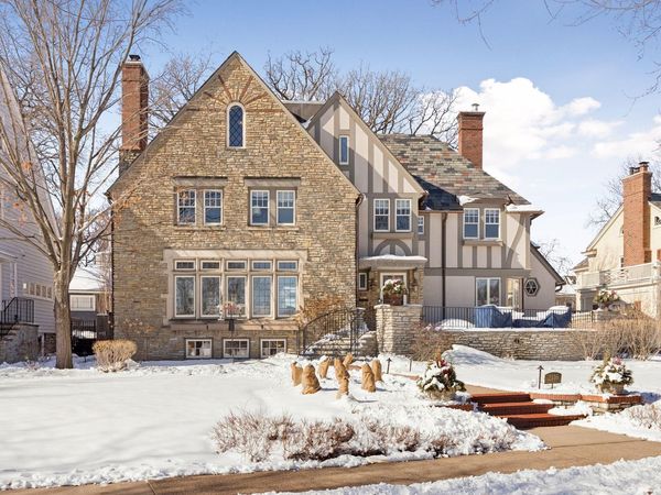 2116 W Lake Of The Isles Parkway, Minneapolis, MN 55405