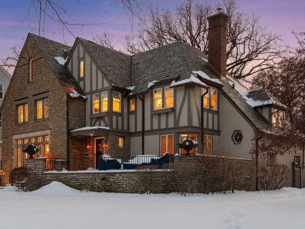 2116 W Lake Of The Isles Parkway , Minneapolis, MN 55405