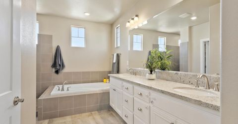 1916 Beale Cir, Lincoln, CA 95648 Photo