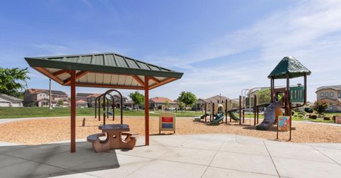 1916 Beale Cir, Lincoln, CA 95648 Photo