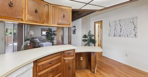 34 Bentley Ave, Sacramento, CA 95823 Photo