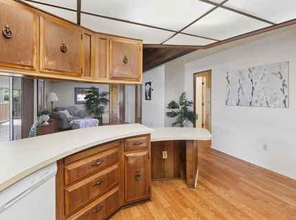 34 Bentley Ave, Sacramento, CA 95823 Photo