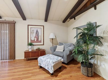 34 Bentley Ave, Sacramento, CA 95823 Photo