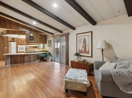 34 Bentley Ave, Sacramento, CA 95823 Photo