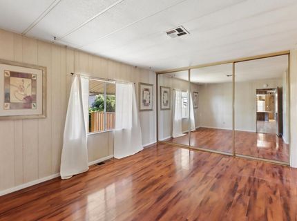 34 Bentley Ave, Sacramento, CA 95823 Photo